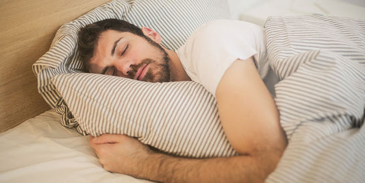 How Hot Sleepers Stay Cool With a Cooling Mattress Protector
